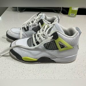 Nike Air Jordan 4 Retro White/Light Graphite/Light Lemon Twist 3Y Little Kids